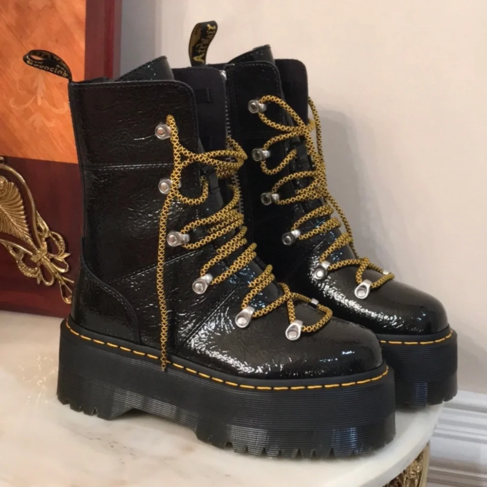 Dr. Martens Ghilana Max Lace-Up Black Pattern Leather Platform Boot sz.6
